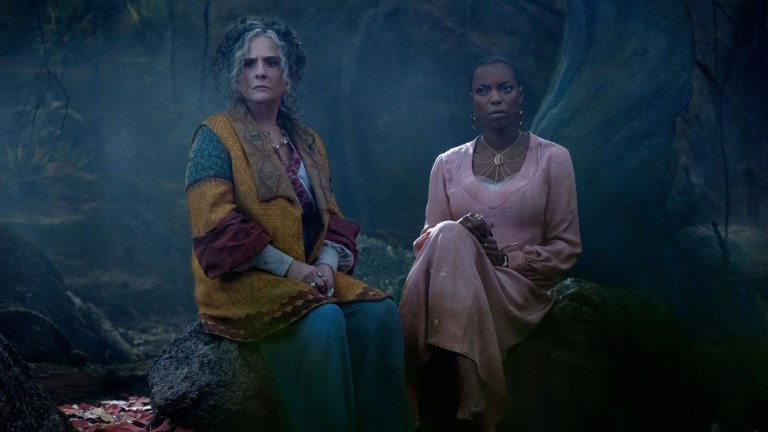 Lilia Calderu (Patti LuPone) and Jennifer Kale ( Sasheer Zamata) in Marvel Television's AGATHA ALL ALONG