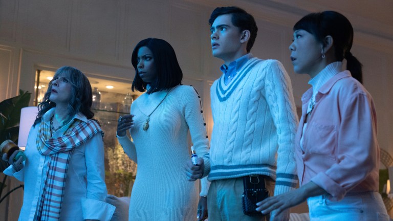 Lilia Calderu (Patti LuPone), Jennifer Kale (Sasheer Zamata), Teen ( Joe Locke), and Alice Wu-Gulliver (Ali Ahn)